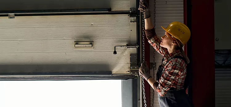 Addressing Common Garage Door Stoppage Issues in Cocoa, FL